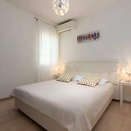 Design Bellevue بوريتش